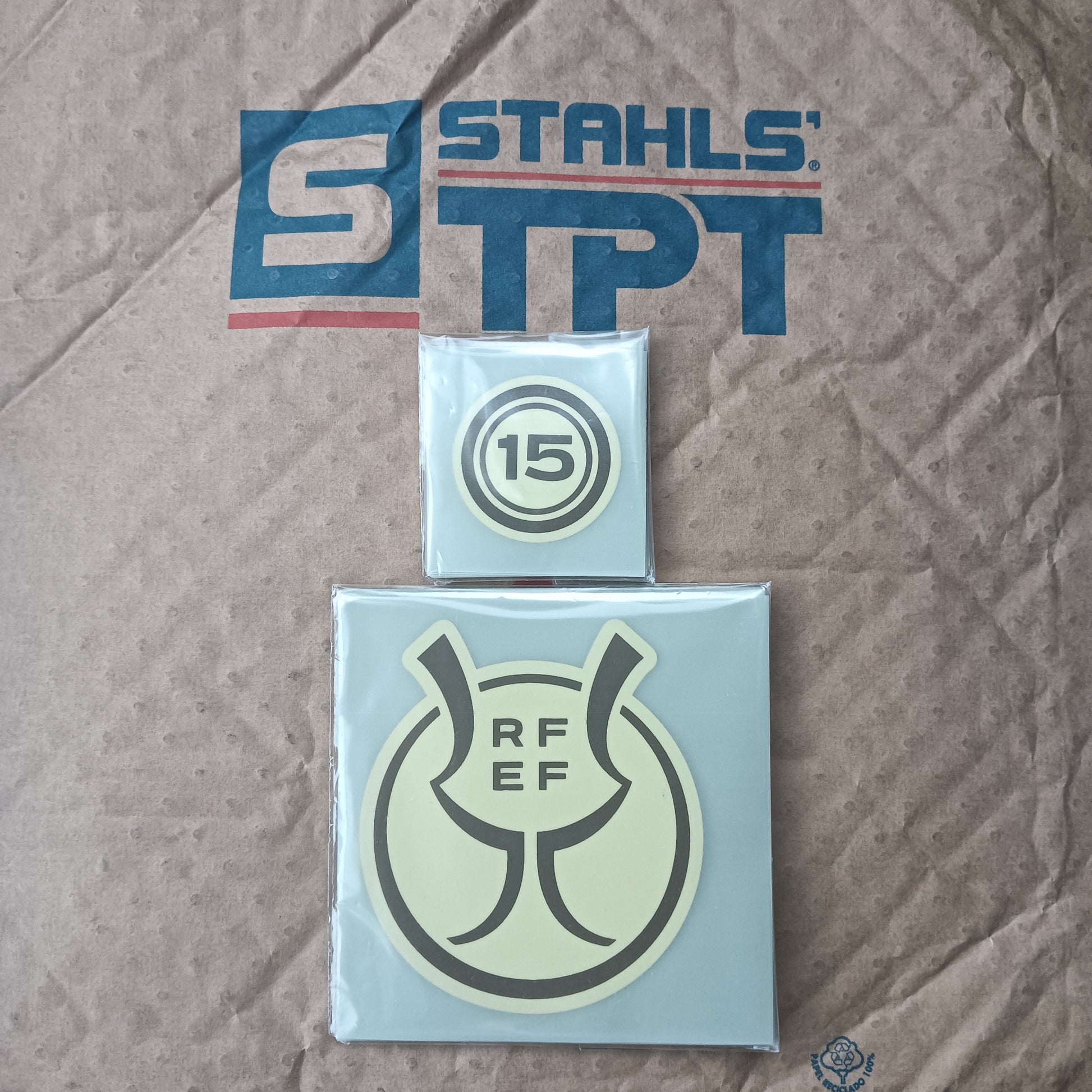 Kit completo de parches SUPERCOPA DE ESPAÑA 2026 FC Barcelona | Versión jugador (Player Issue) Stahls TPT