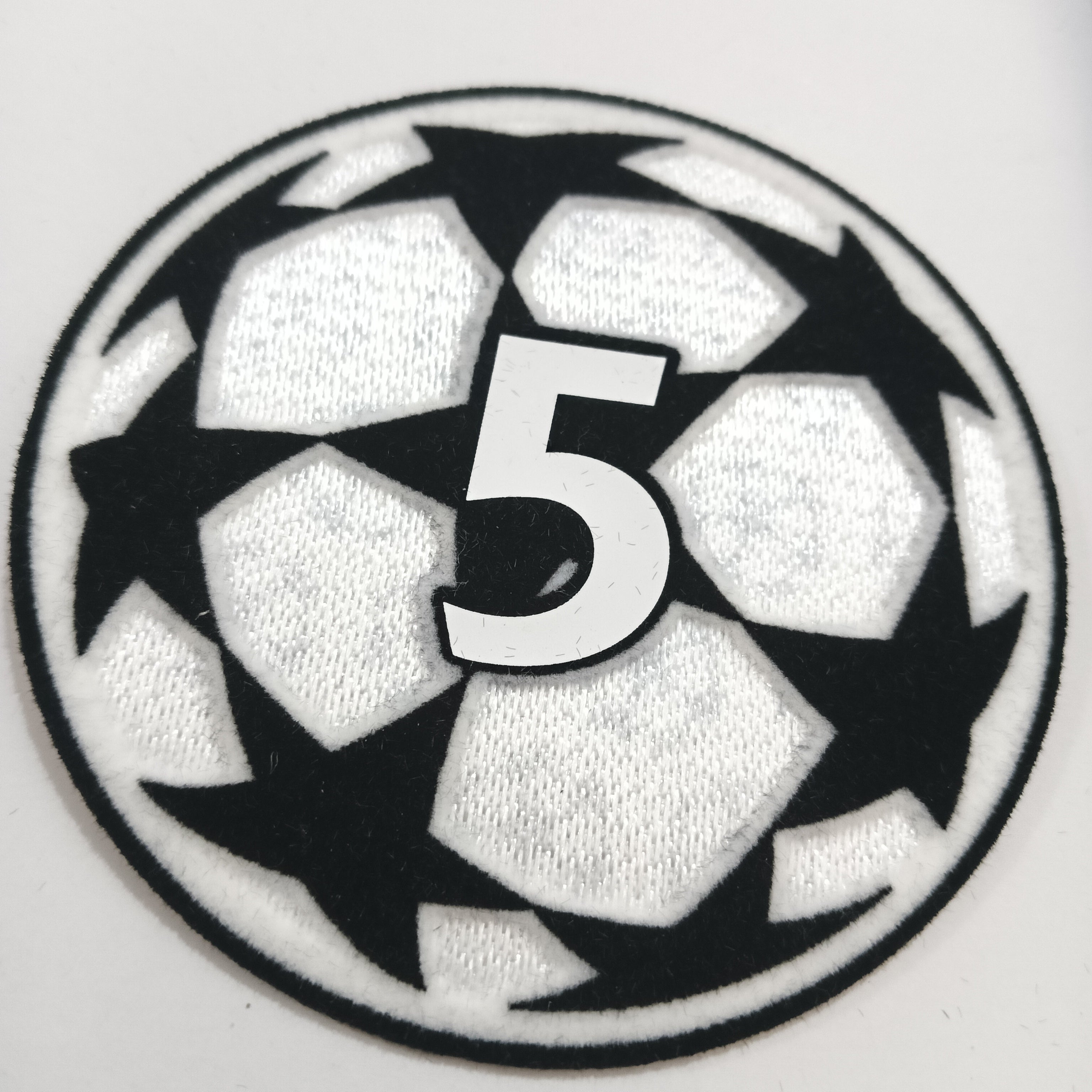 Champions League Sporting iD Starball Badge Honor 5| UEFA FOUNDATION| FC BARCELONA 2024-25| 2026-27 Player issue adult size| Kit